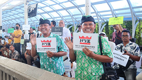 ガイドがお出迎えの画像