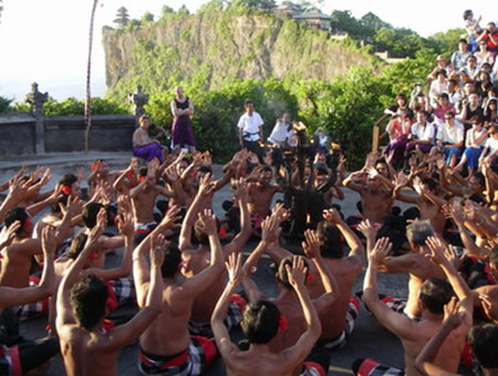 ウルワツ寺院&ケチャダンス